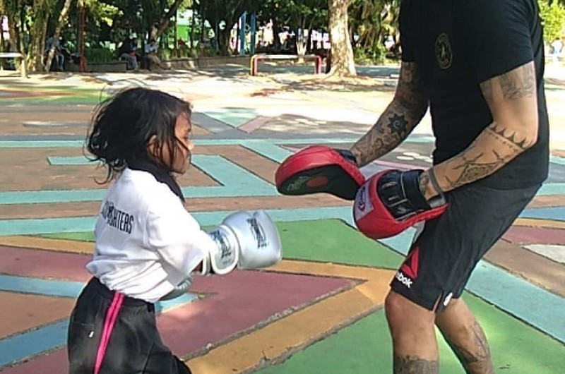 Kickboxing Class bersama Moluccan Fighters di Kota Ambon, Maluku.