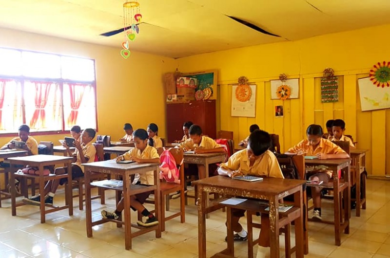 Heka Leka Goes To School di SD Negeri 3 Saparua.