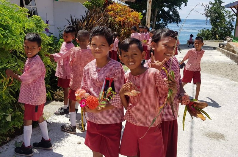 Heka Leka Goes To School Di SD Negeri Hukurila