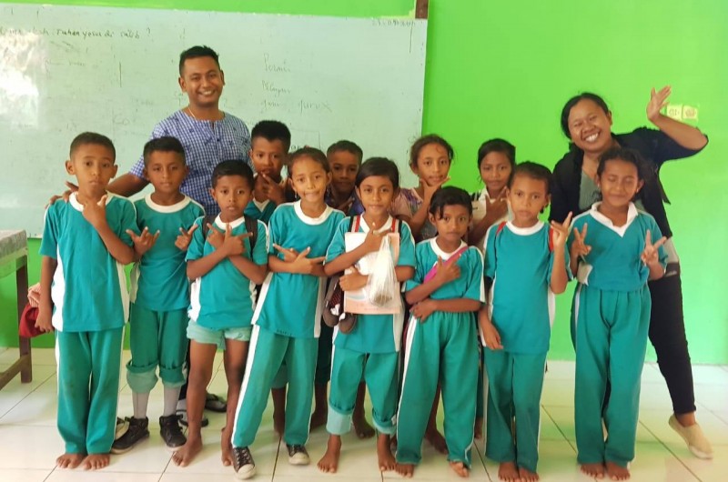 Heka Leka Goes To School Di SD Negeri Hukurila