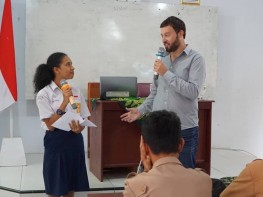 Heka Leka Goes to School to SMAS Kristen YPKPM Ambon